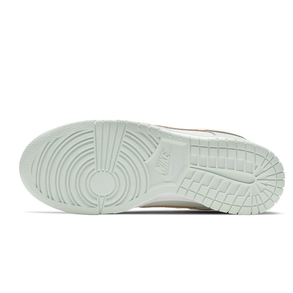 Dunk Low Barely Green